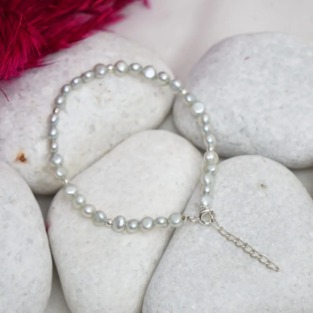 Pearl With SIlver Bracelet  (1).webp