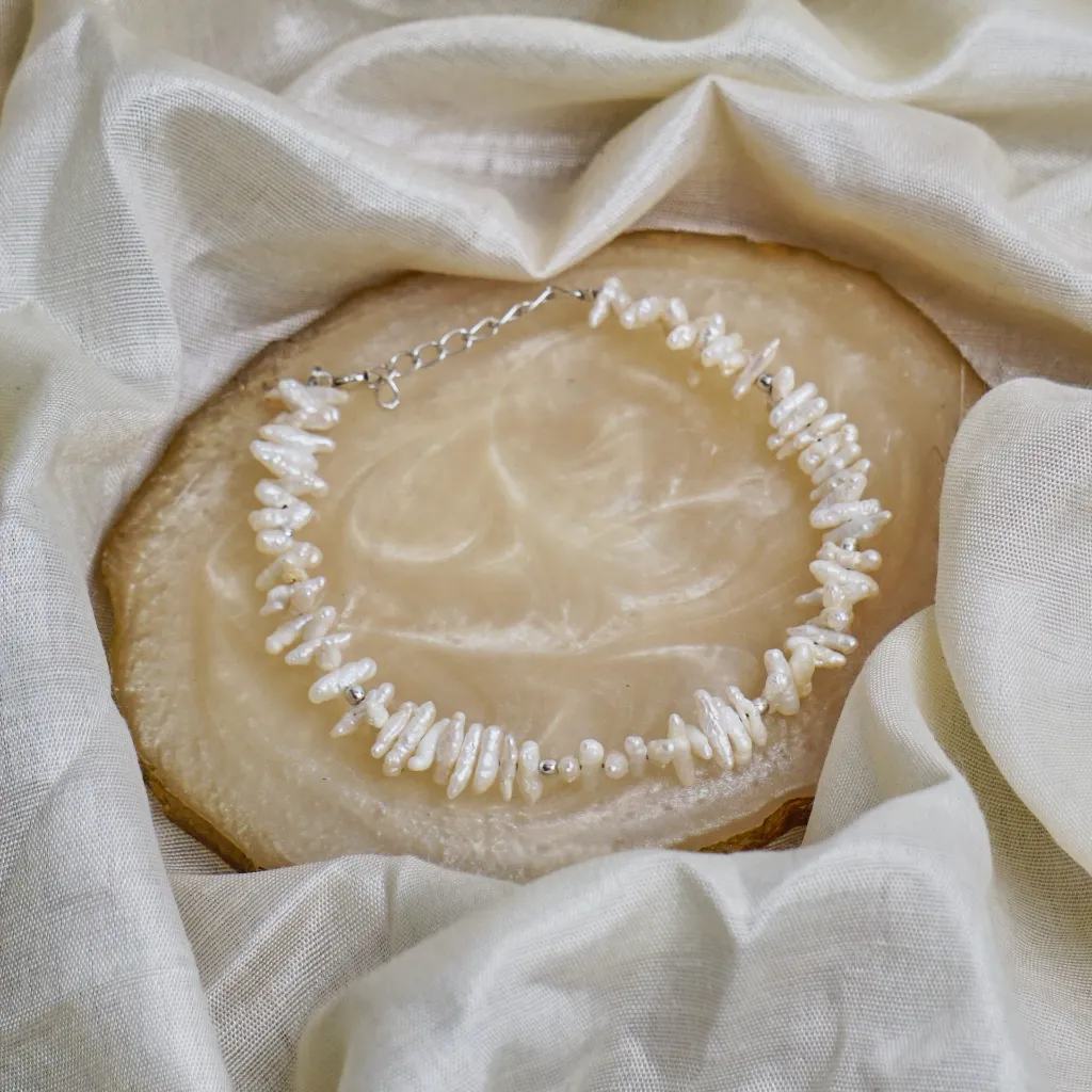 Biwa Pearl Bracelet (1).webp