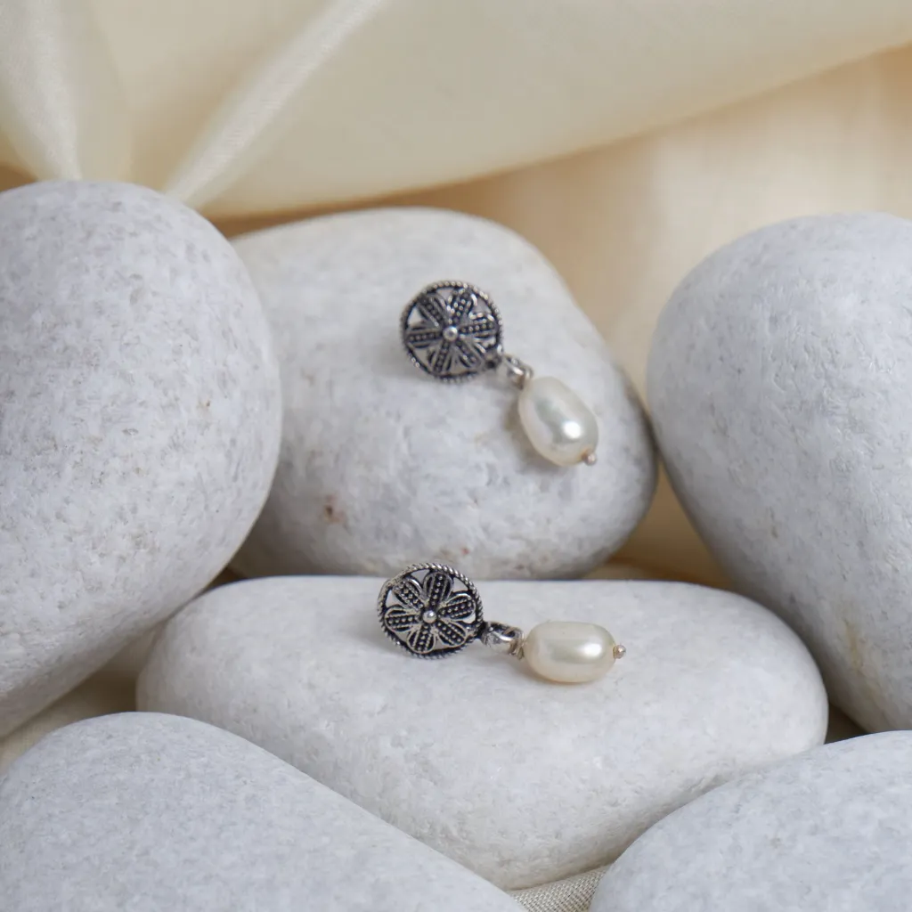 drop earring (1).webp