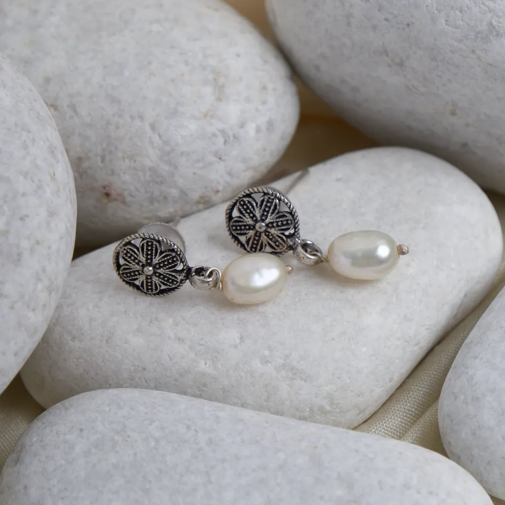 drop earring (2).webp
