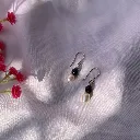 hoop black and white rice shape pearl earring (2).webp