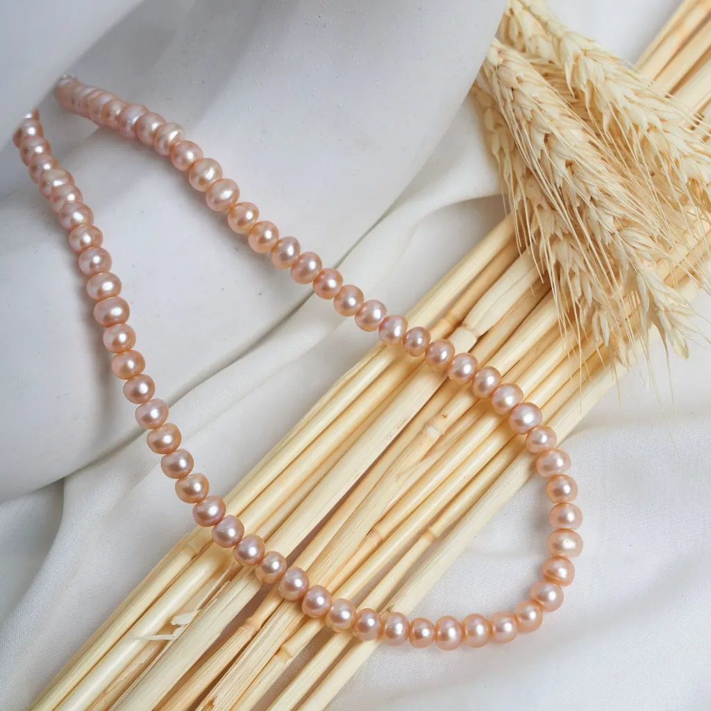 natural pearl nacklace with sivler look (1)-min.webp
