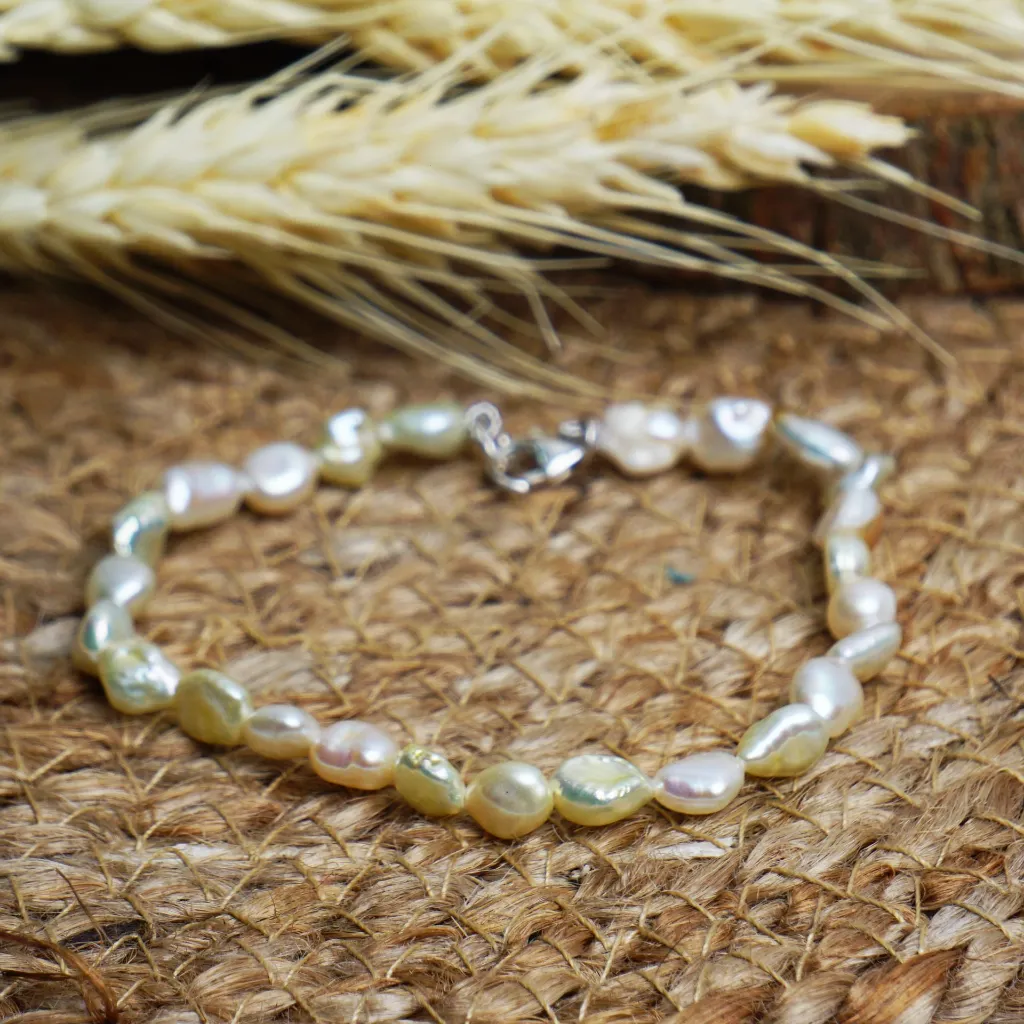 Fancy Shape Pearl Bracelet .webp